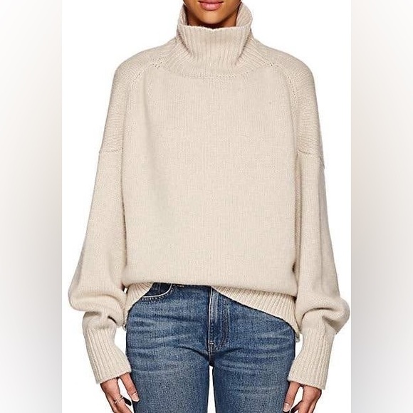 The Row Women's Pheliana Cashmere Turtleneck Sweater - Oatmeal Size S NWT - Picture 6 of 10